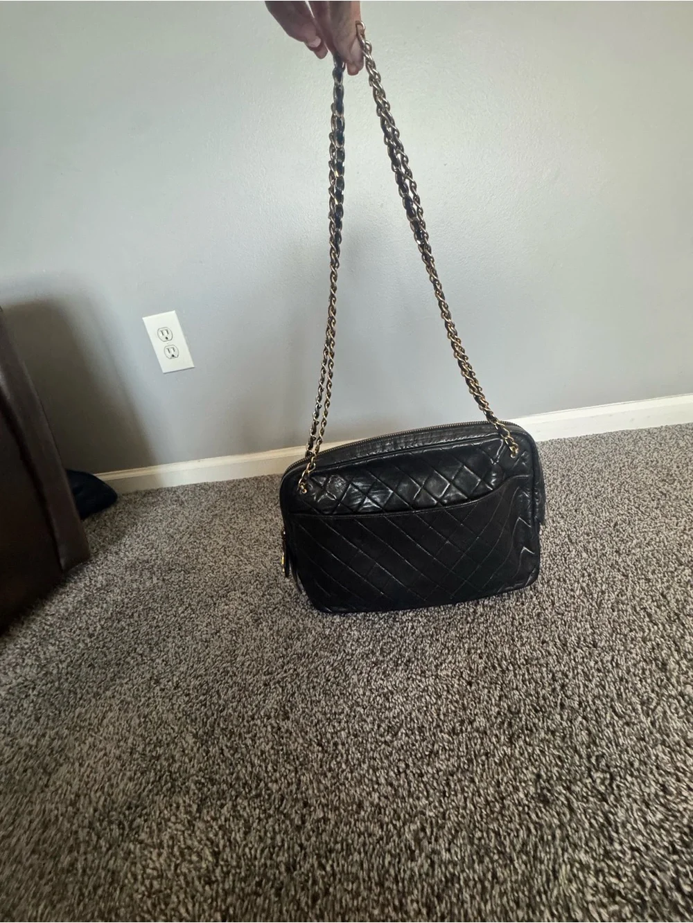 CHANEL classic shoulder